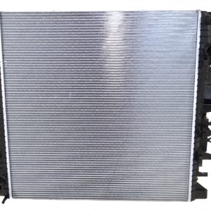 Радиатор охлаждения 5.0L Petrol