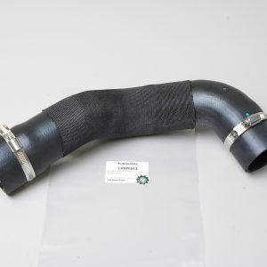 Патрубок интеркулера верхний правый 3.0L V6 DIESEL
